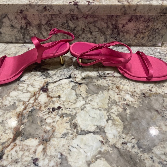 New w/out box - Vince Pink Ester Ankle Strap Sandals - Size 7M - Picture 8 of 16